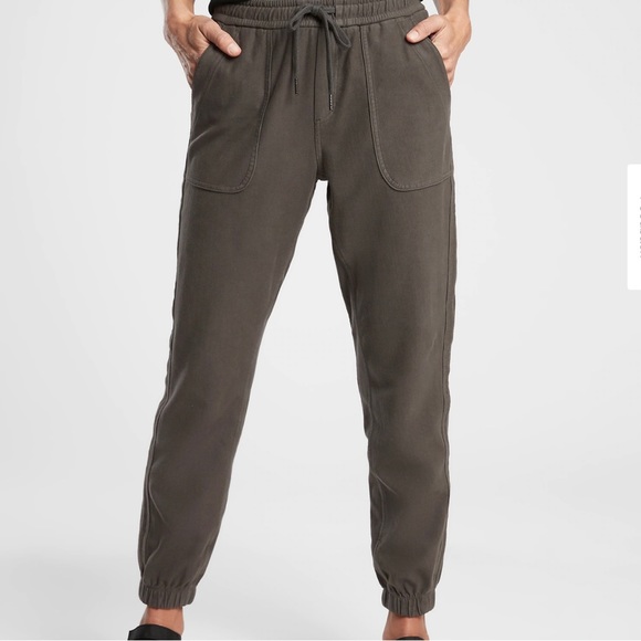 ⭐️ Athleta Farallon Jogger - Picture 7 of 7